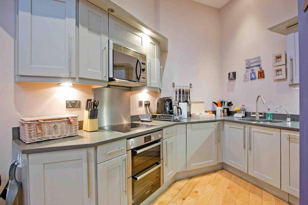 3 Bed Baker St -marylebone Townhouse London