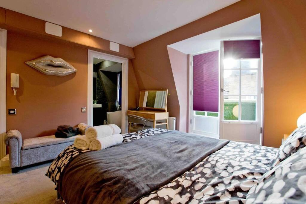 Holiday home 3 Bed Baker St -marylebone Townhouse *